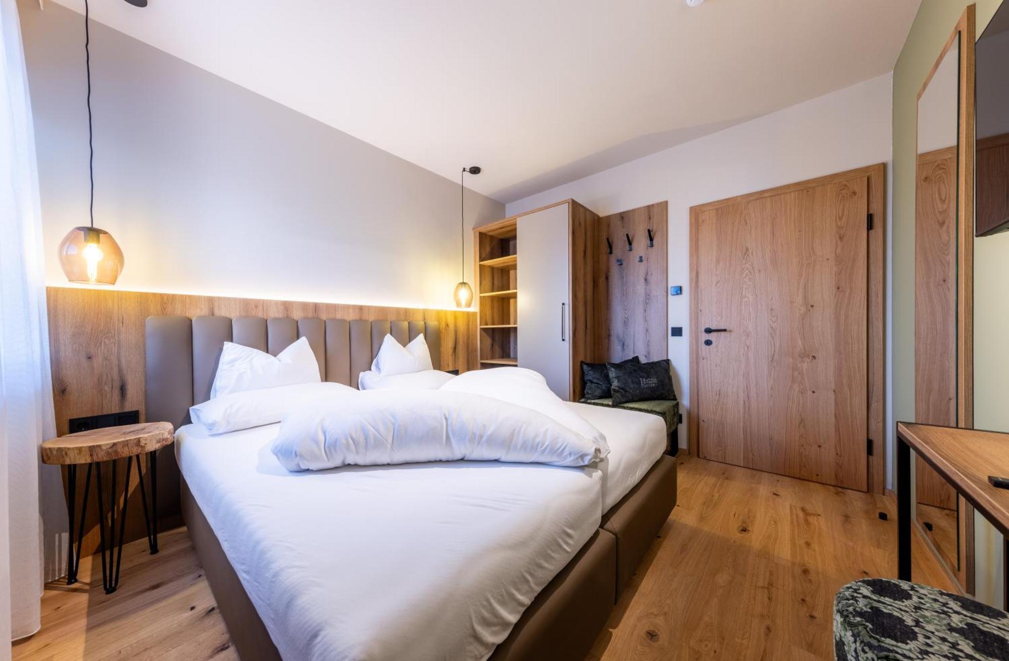 Hoeflehner Premium Gumpen Lodge Haus im Ennstal Bagian luar foto