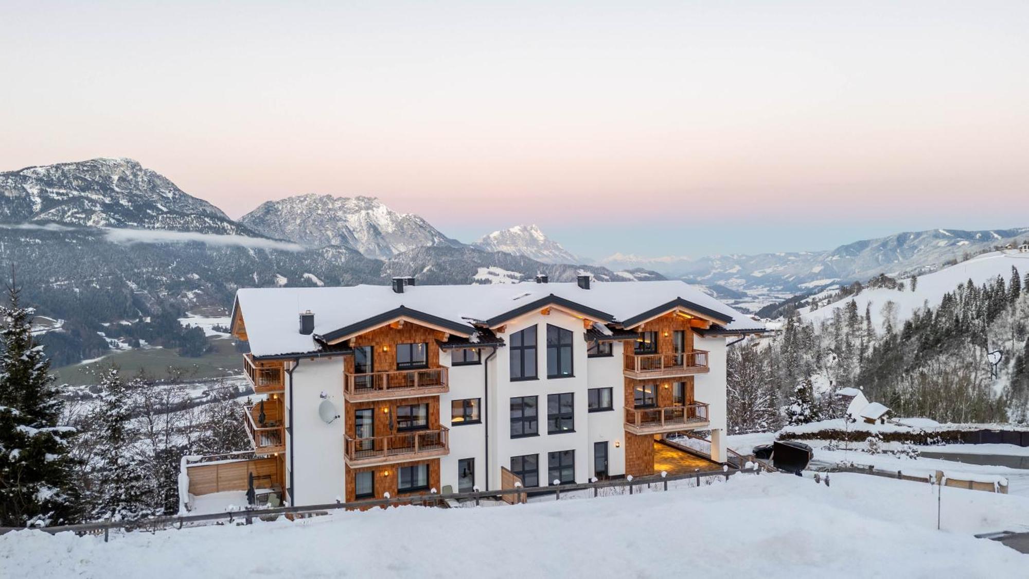Hoeflehner Premium Gumpen Lodge Haus im Ennstal Bagian luar foto